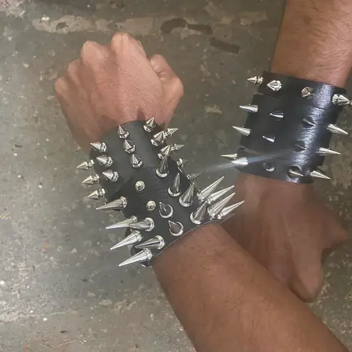 6 PCs Set Gothic PU leather Spike Bracelets “ THE SPIKE GOD “ Pack Black