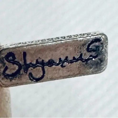 Shyanne WOMEN'S TURQUOISE COLORED BEADED PENDANT CHARM NECKLACE