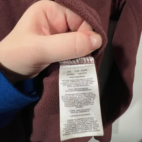 Mountain Hardwear Women's Maroon Half-Zip Fleece Top with Thumb Holes Size Small