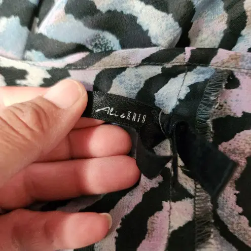 Ali & Kris Lavender Black Scalloped Pattern Open Front Kimono Size Large