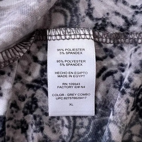 Daisy Fuentes Patterned Short Sleeve Knot Top