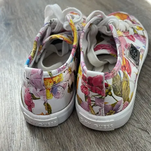 G by Guess Guess Floral Leather Shoes “Mallory” Size 5.5