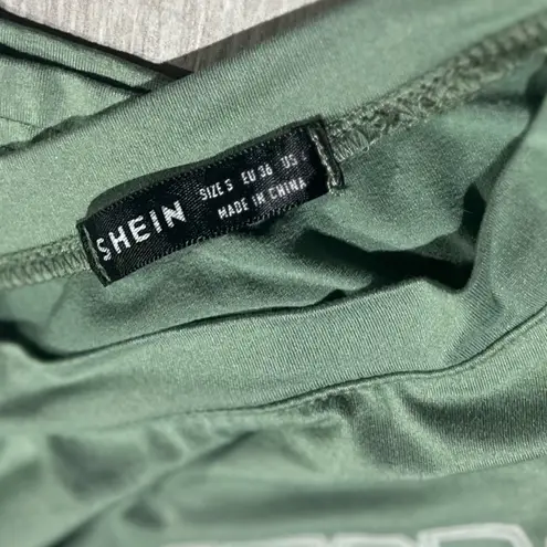 SheIn California West Coast Green Crop top T shirt slim fit  Women’s size small