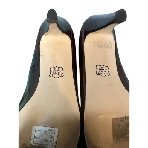 Caressa Maroon Patent Leather Small Heels Pumps Women SZ 7.5