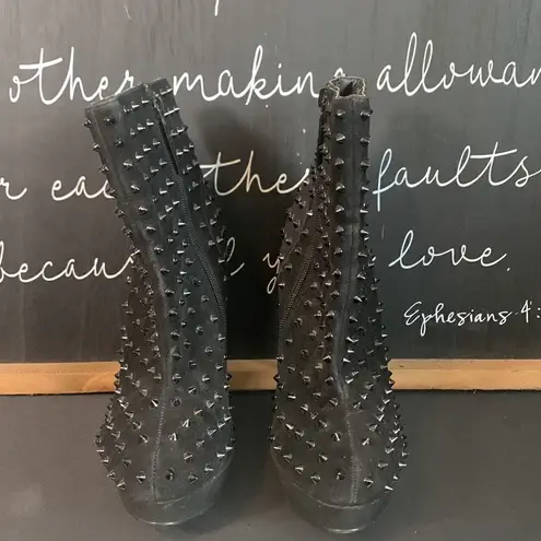Shiekh  black studded stiletto booties size 6 - Image 5