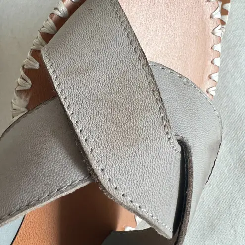 Antelope Gray Crisscross Femi Leather Women Sandals, 38/US8