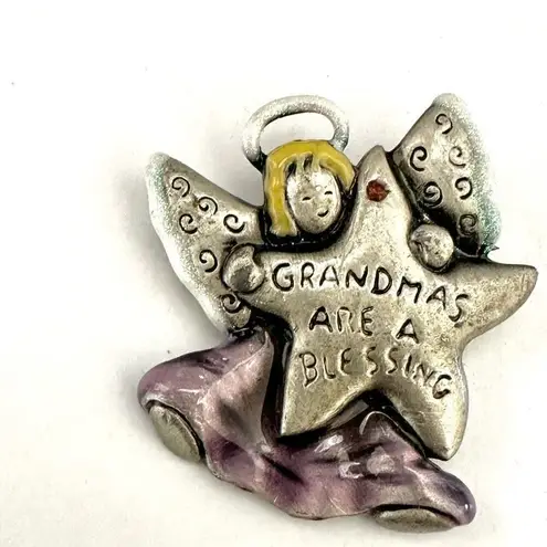 TC grandmas a blessing angel brooch