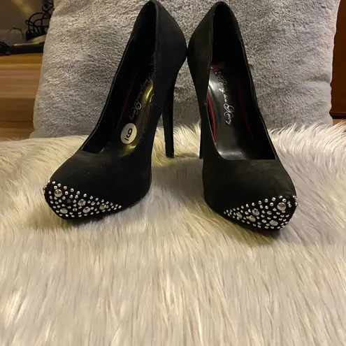 Penny Loves Kenny Black Suede with Beaded Top Accent Heels - Size 9