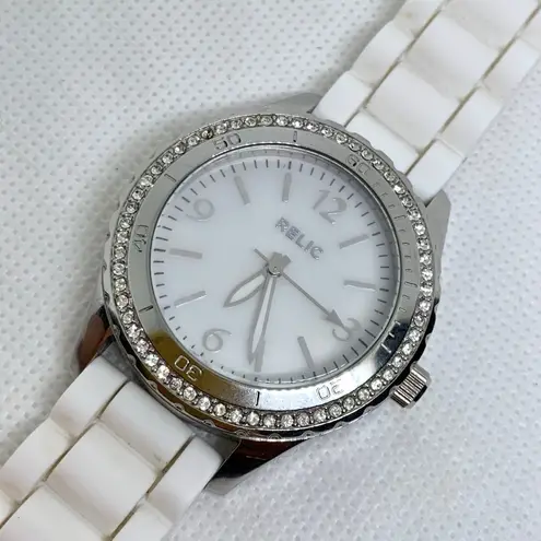 Relic women’s watch 38mm silver tone rhinestones all stainless steel running