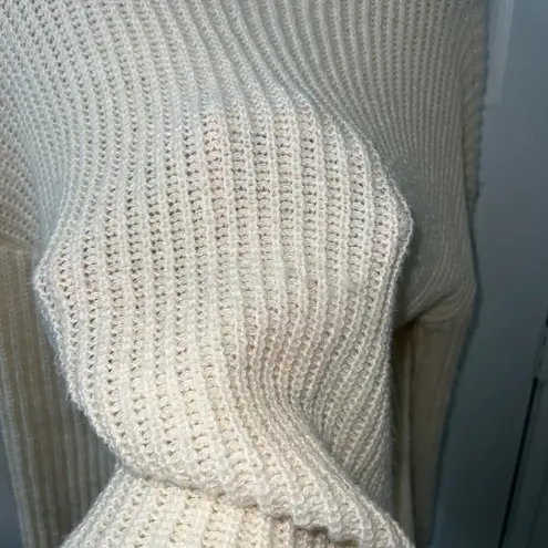 PRETTYGARDEN | Deer Plush | Cream Sweater Size M