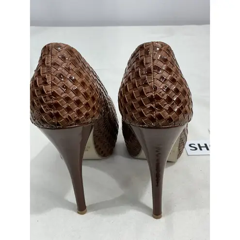 Womans Db Dk Fashion Robby Brown Peep Toe Platform Party Shoes Size 8