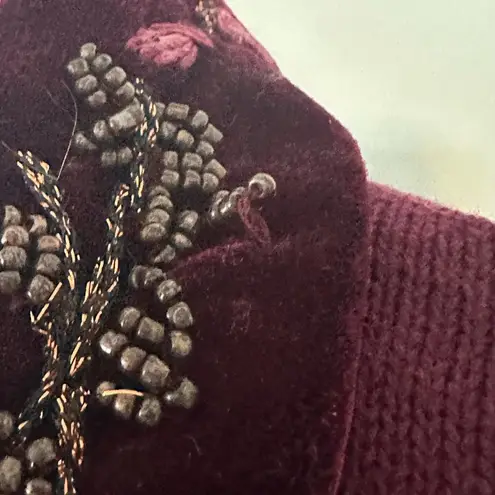 Vintage Beaded Sweater Size M Velour Collar Burgundy Wine Red Tiara Size M