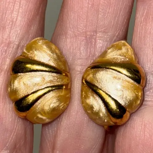 Vintage Napier Teardrop Design Clip On Earrings Gold Tone & Enamel