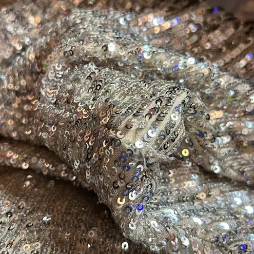 XScape (with flaws)Size 10 Beige/Tan Underlay Silver Sequin 1 Arm Party …