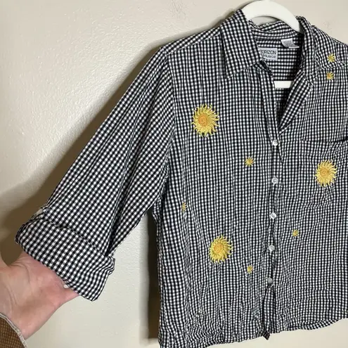 Women's Vintage Button Up Gingham Plaid Sun Flower Embroidery Boho Preppy Retro White Size M - Image 2