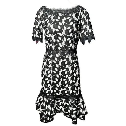 NEW SHANI Black White Lace Floral Cocktail Dress M Womens Elegant Party Wedding Size 4