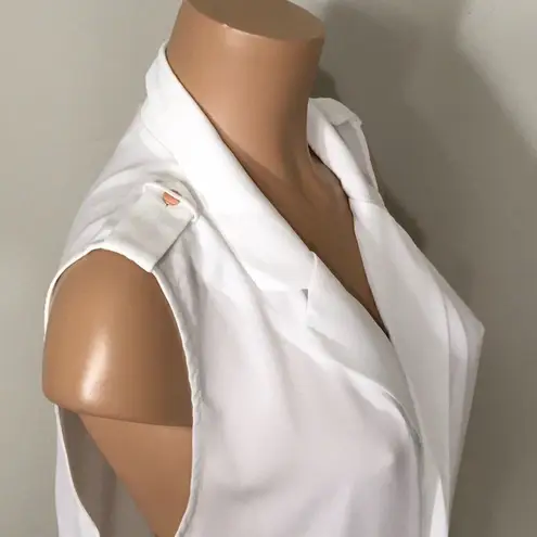 L'Academie New. Ivory military top. NWT