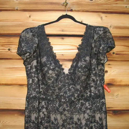 Mac Duggal 50644 Black Lace Plunge Neck Short Puff Sleeve Trumpet Gown