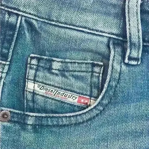 Diesel Women’s Slandy High Super Skinny High Waisted Jeans Size W25/L32