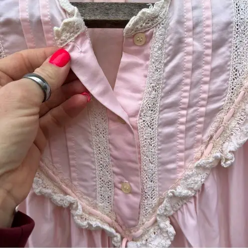 80s Character by Lord and Taylor cuddleskin light pastel pink slinky night gown