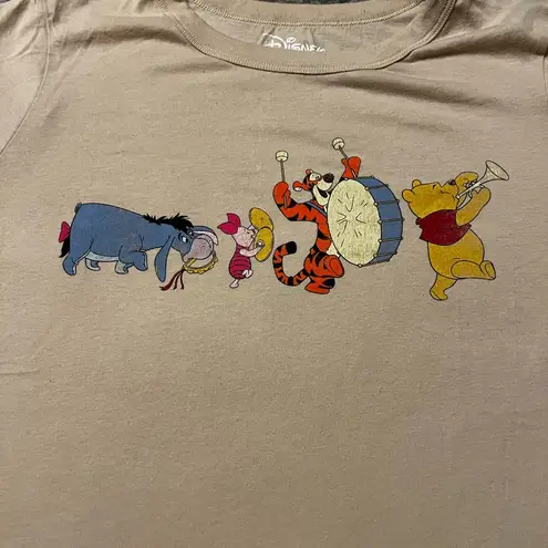 Disney  Winnie the Pooh t-shirt tan size medium