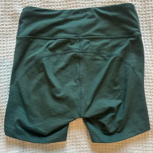 Outdoor Voices  TechSweat™Flex 5" Short in green XS