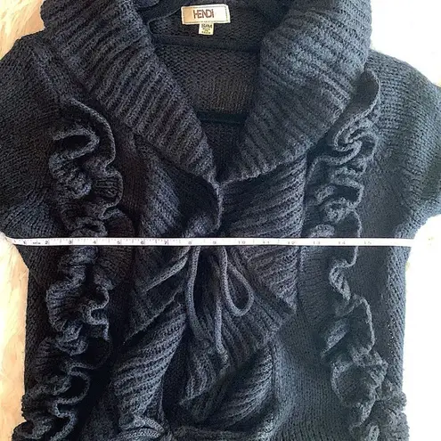 Women’s Beautiful Lagenlook Fitted Knitted Ruffle Duster Size S/M Black Size M