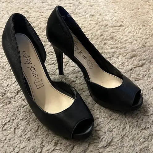 Cathy Jean {} Black heels