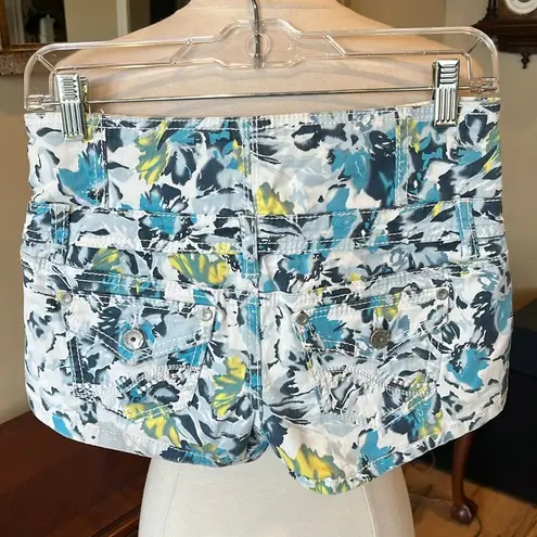 Almost Famous  White Denim Floral Shorts