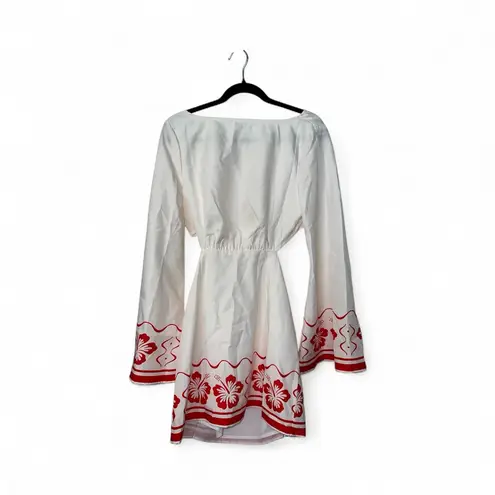 Commense Floral Embroidered Backless Tie Dress NWT Bell Sleeves Size Medium White