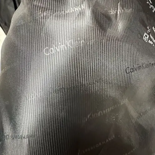 Calvin Klein Water Repellent Puffy Gray Vest Size S/M Faux Knit Design Zip Hood Silver