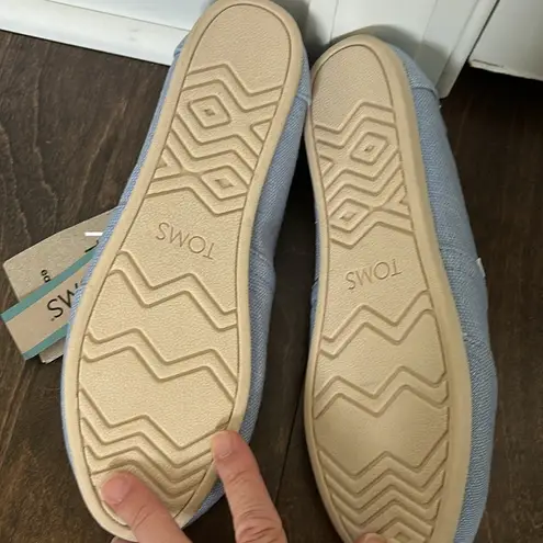 Toms  light blue. NWT