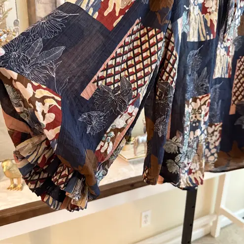 Patchwork Floral Boho Blouse Balloon Sleeve Tie Neck Oversized Fit Women’s Small Blue