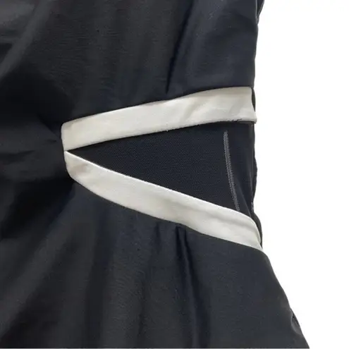 Catalina One Piece Swimsuit Black & White Mesh Side Panel Women’s Size Medium