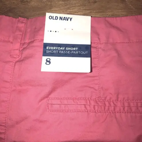 Old Navy  size 8 pink everyday chino Shorts

New with tags