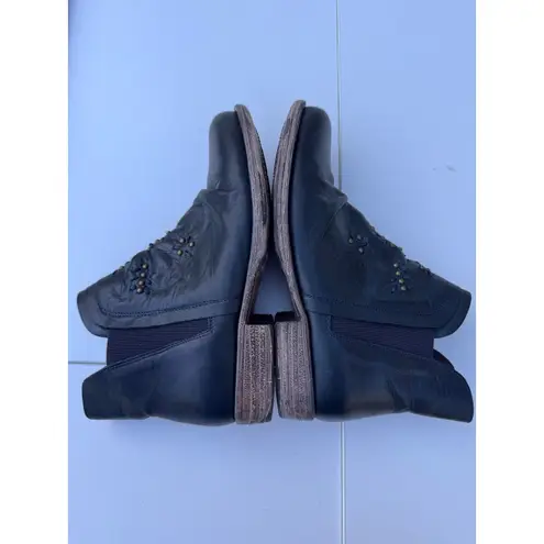 Miz Mooz New York City Black Leather Studded Ankle Boots Size 36