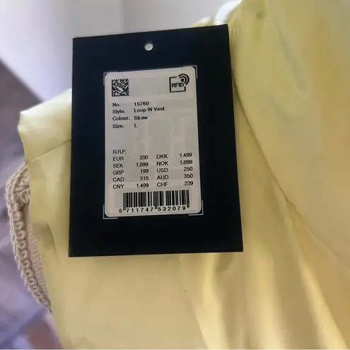 RAINS Loop Women's Insulated Waterproof Vest Size Large SKU#S2489 Yellow