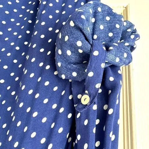 Grand and Green blue and white polka dot button down shirt Size L