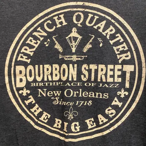 District Made Womens Tee T Shirt Gray M French Quarter Bourbon Street LA Orleans Size M