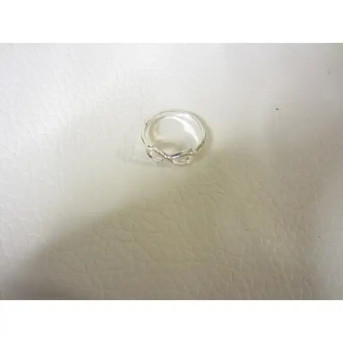 None Silver Tone Infinity Ring Size 7
