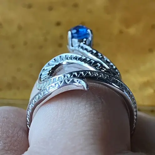 Natural Kyanite Sterling Silver Snake Ring Size 6 Blue