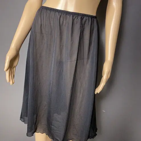 Vassarette Vintage Sheer Half Slip  Medium Avg Black Crepelon II Nylon Polyamid