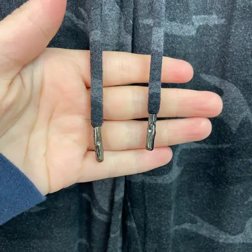 Tahari women's dark gray camouflage soft pocket pull on jogger sweatpants small