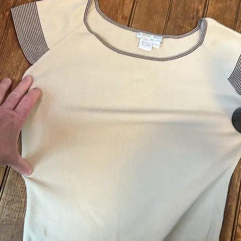 Alberto Makali Woman’s vintage tan short sleeve Fitted knit top size large
