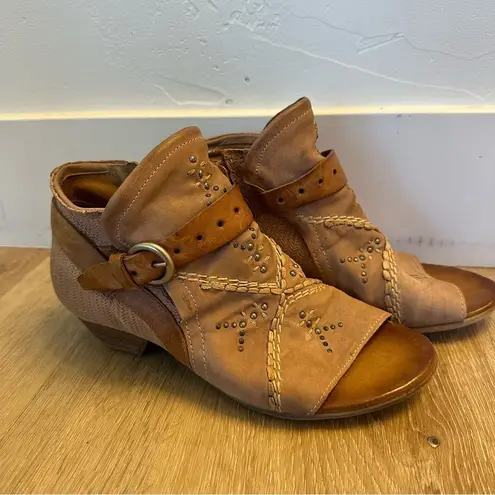 Miz Mooz Caitlin Ankle Leather Booties Peep toe shoes in Rose size 37/6.5-7