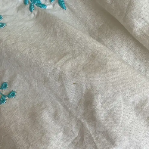 Robbie Bee gorgeous tulle halter embroidered dress