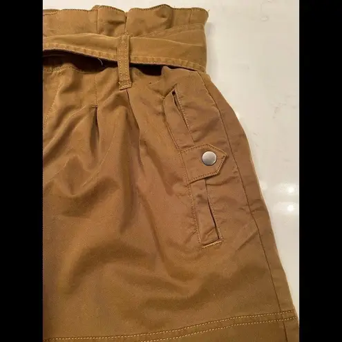 Topshop  Khaki High Waisted Shorts with Belt Sz 10