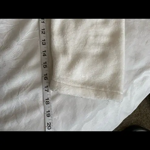 Fluffy White Spa Robe M/L Size M