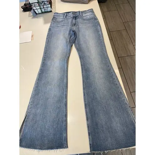 Kancan Selena Light Wash Mid Rise Flare Jeans with Raw Hem size 9/28 Blue