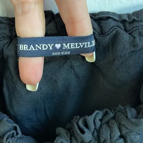 Brandy Melville  Crop Top. Black OS‎ Cotton/Viscose blend.